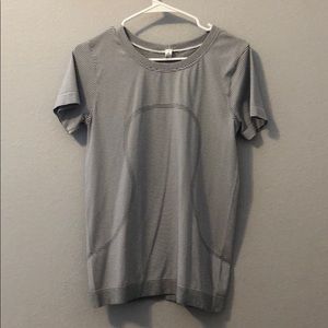 Lululemon Swiftly Relaxed Short Sleeve